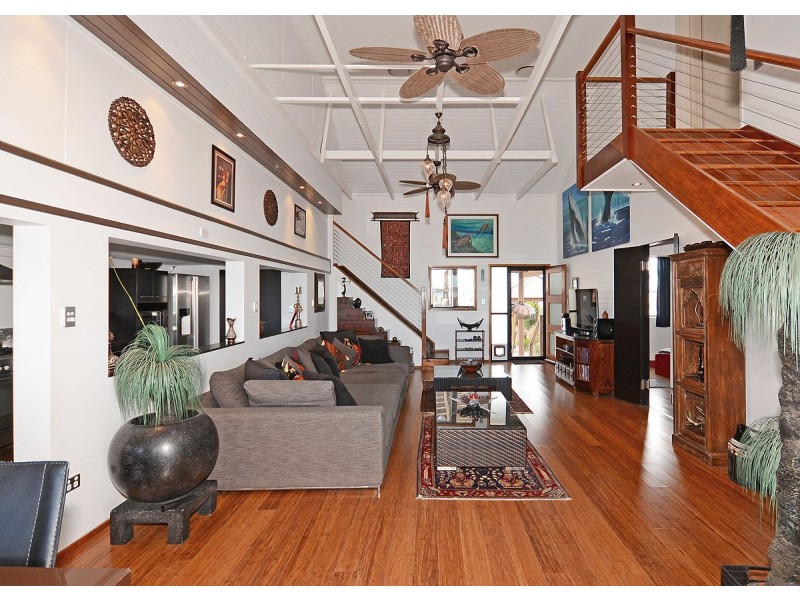 2 Burrum Street, Burrum Heads QLD 4659
