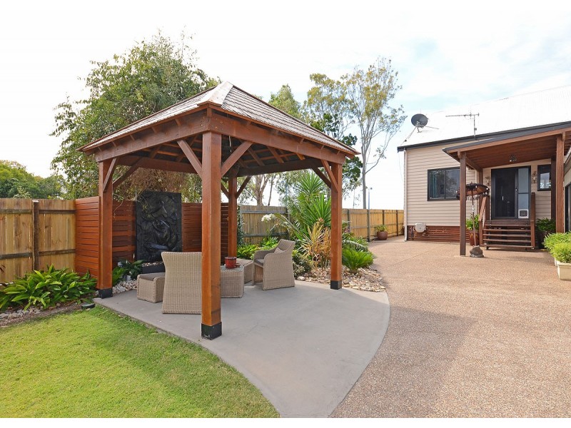 2 Burrum Street, Burrum Heads QLD 4659
