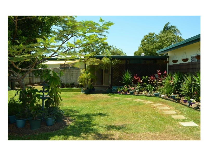 8 Maple Street, Pialba QLD 4655