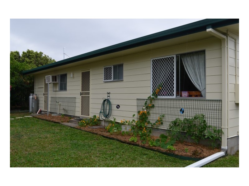 8 Maple Street, Pialba QLD 4655