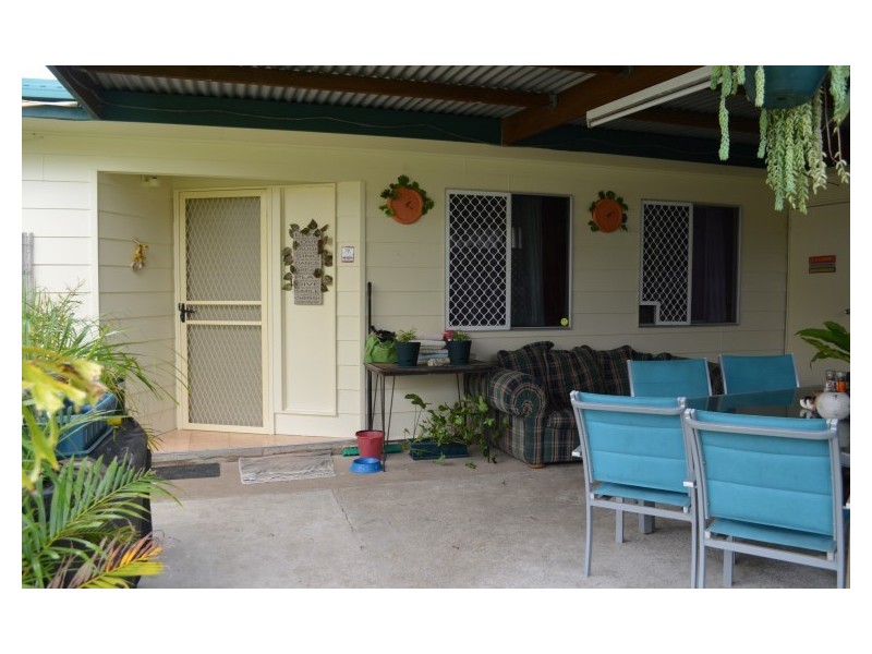 8 Maple Street, Pialba QLD 4655
