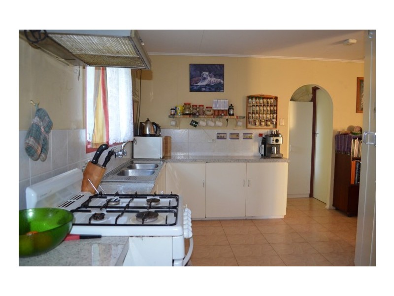 8 Maple Street, Pialba QLD 4655
