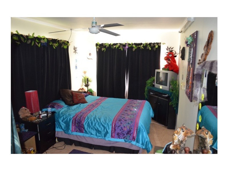 8 Maple Street, Pialba QLD 4655