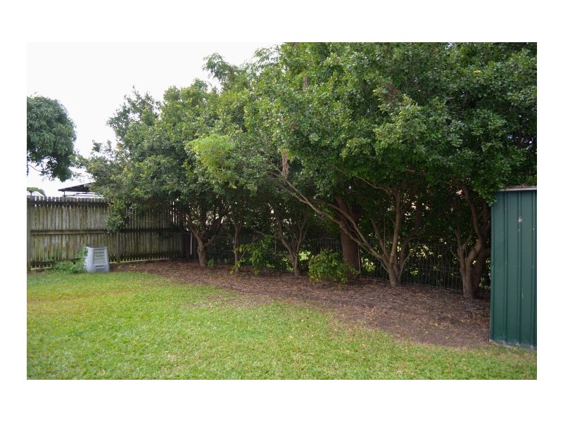 8 Maple Street, Pialba QLD 4655