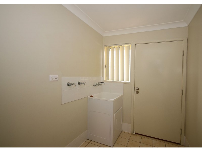 10 Steel Street, Nikenbah QLD 4655