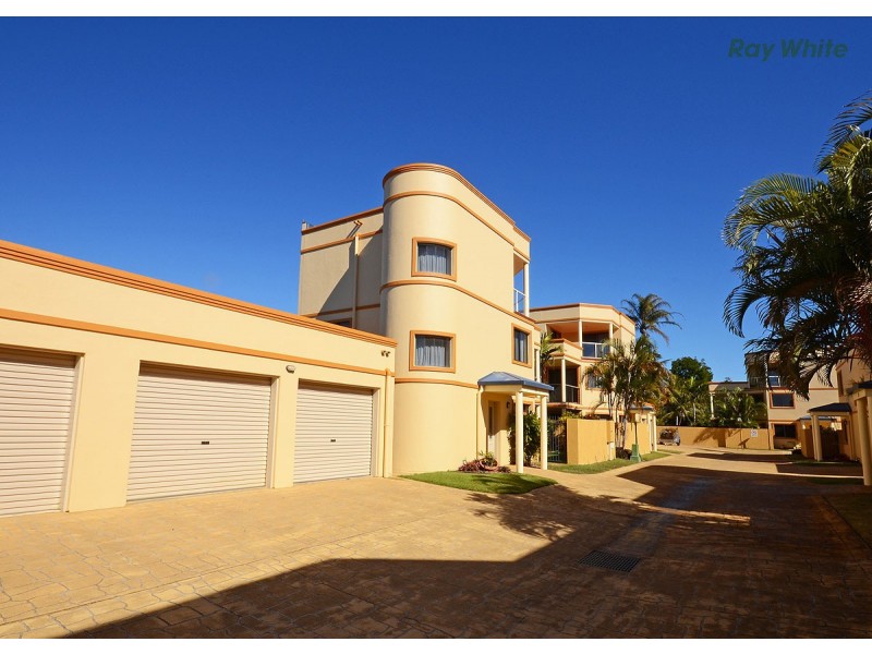 8/33 Elizabeth Street, Urangan QLD 4655