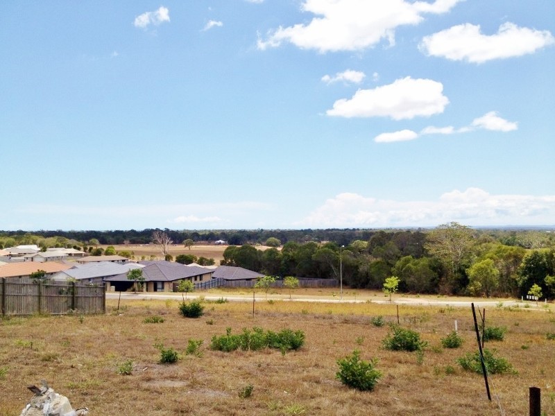 11 Sandy View Drive, Nikenbah QLD 4655