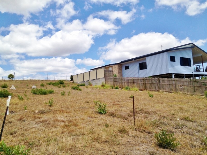 11 Sandy View Drive, Nikenbah QLD 4655