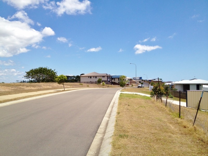 11 Sandy View Drive, Nikenbah QLD 4655