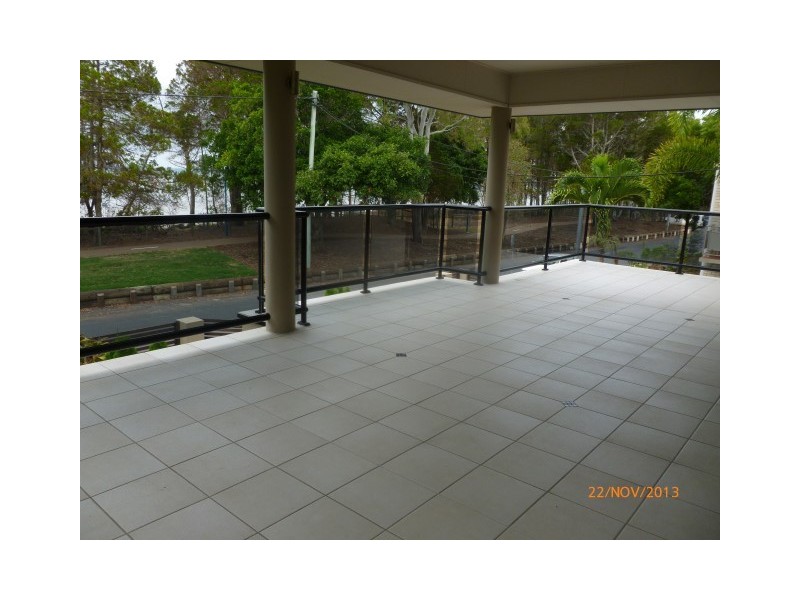 1/580 ESPLANADE, Urangan QLD 4655