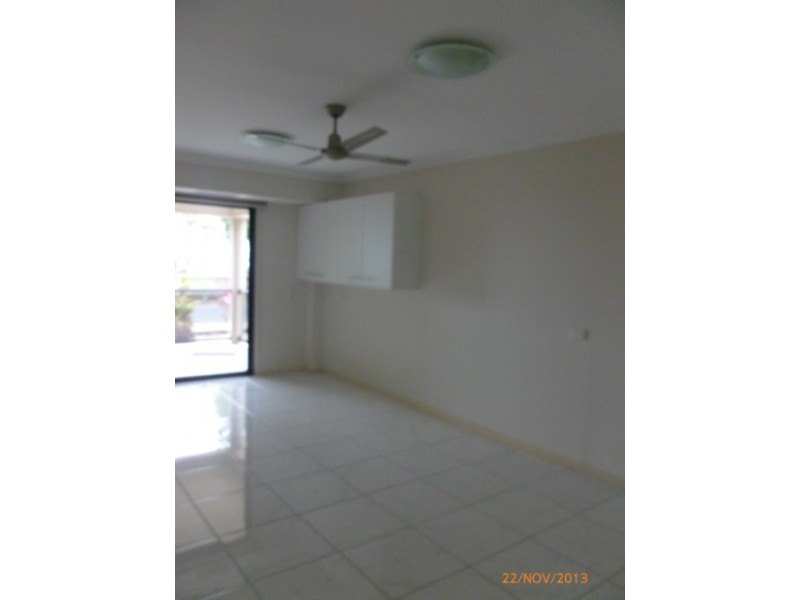 1/580 ESPLANADE, Urangan QLD 4655