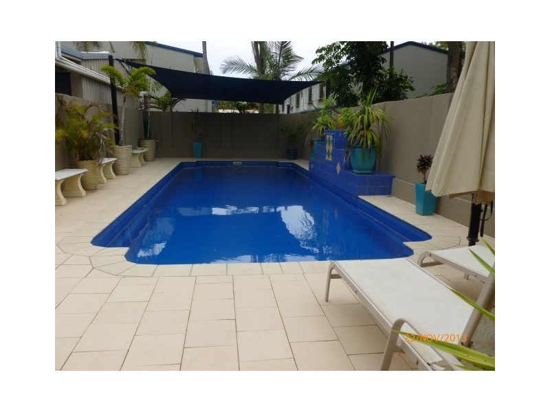 1/580 ESPLANADE, Urangan QLD 4655