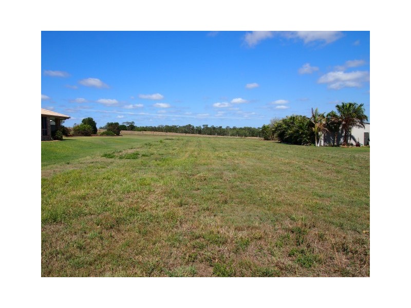 34 Windjammer Circuit, River Heads QLD 4655