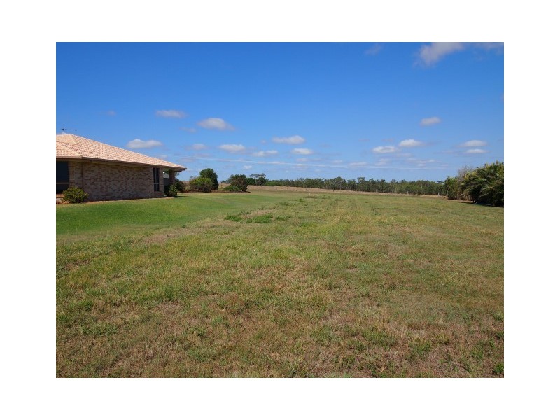 34 Windjammer Circuit, River Heads QLD 4655