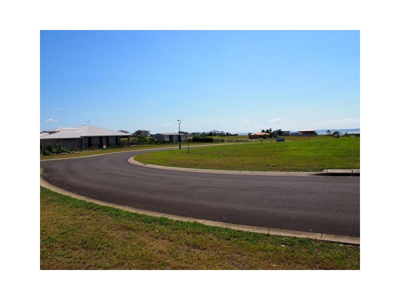 34 Windjammer Circuit, River Heads QLD 4655