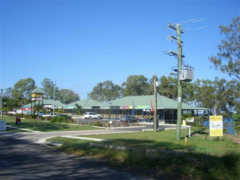 28 Windjammer Circuit, River Heads QLD 4655