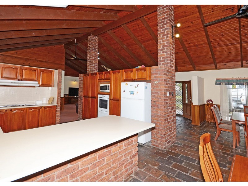55 Washington Dr, Wondunna QLD 4655