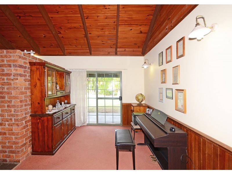 55 Washington Dr, Wondunna QLD 4655