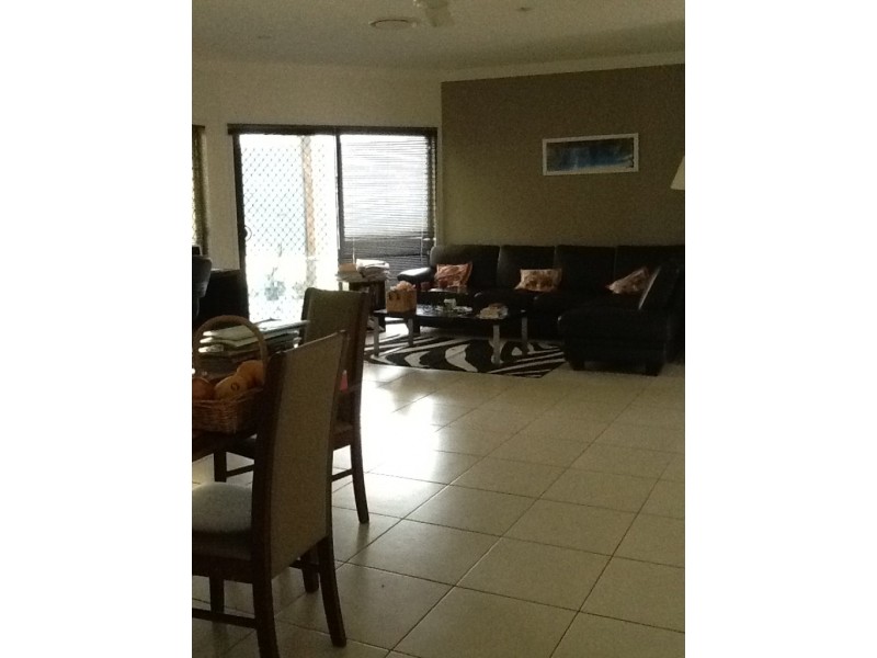 8 Bayswater Drive, Urraween QLD 4655