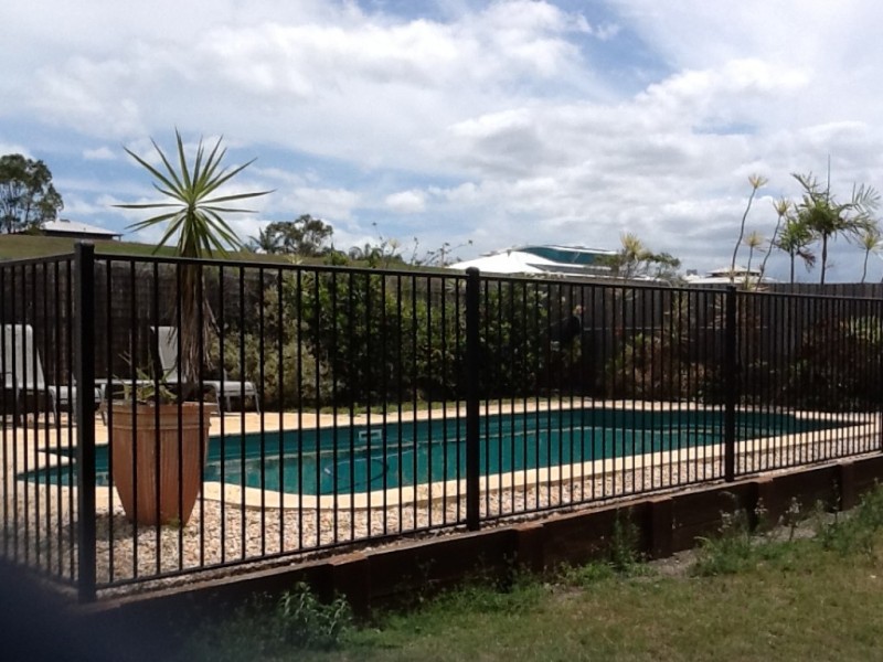 8 Bayswater Drive, Urraween QLD 4655