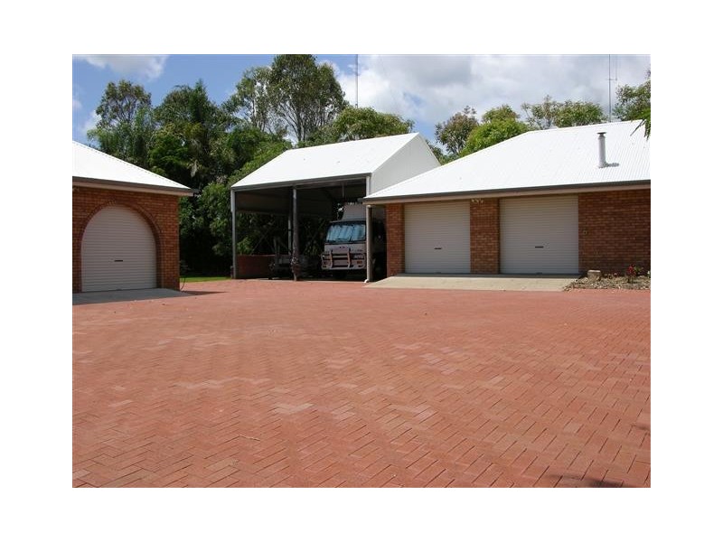 22 Neisler court, Kawungan QLD 4655