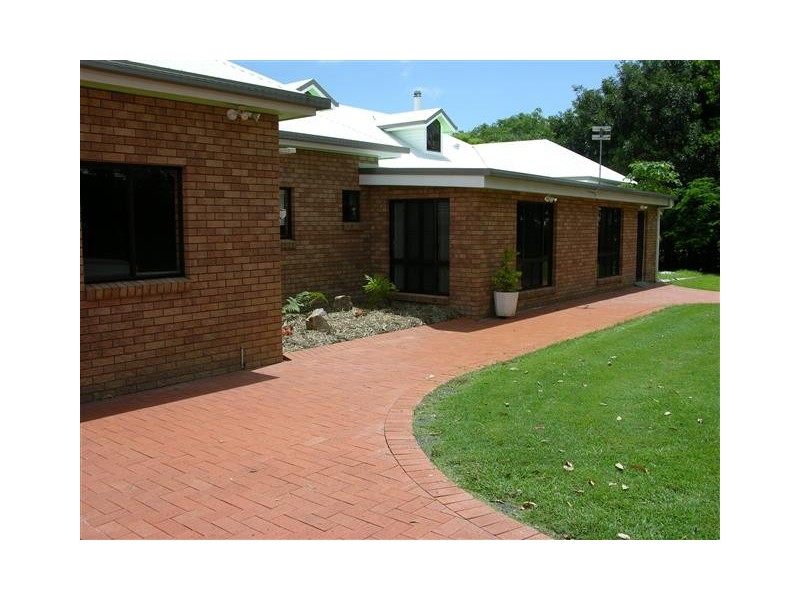 22 Neisler court, Kawungan QLD 4655