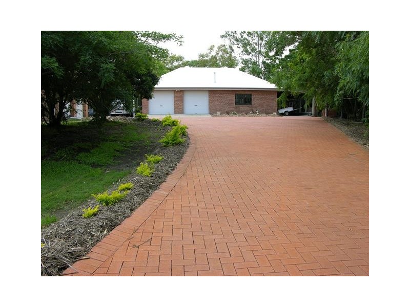 22 Neisler court, Kawungan QLD 4655