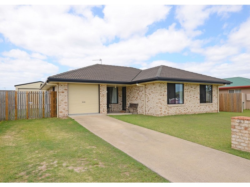 34 Wide Bay Drive, Eli Waters QLD 4655