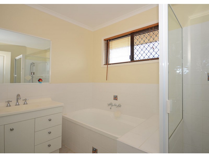 34 Wide Bay Drive, Eli Waters QLD 4655