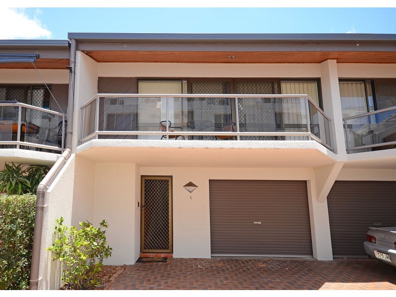 5/406 Esplanade, Torquay QLD 4655