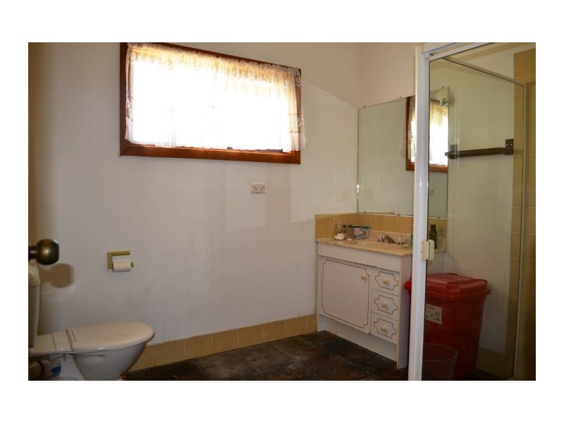 1 Preston Street, Point Vernon QLD 4655