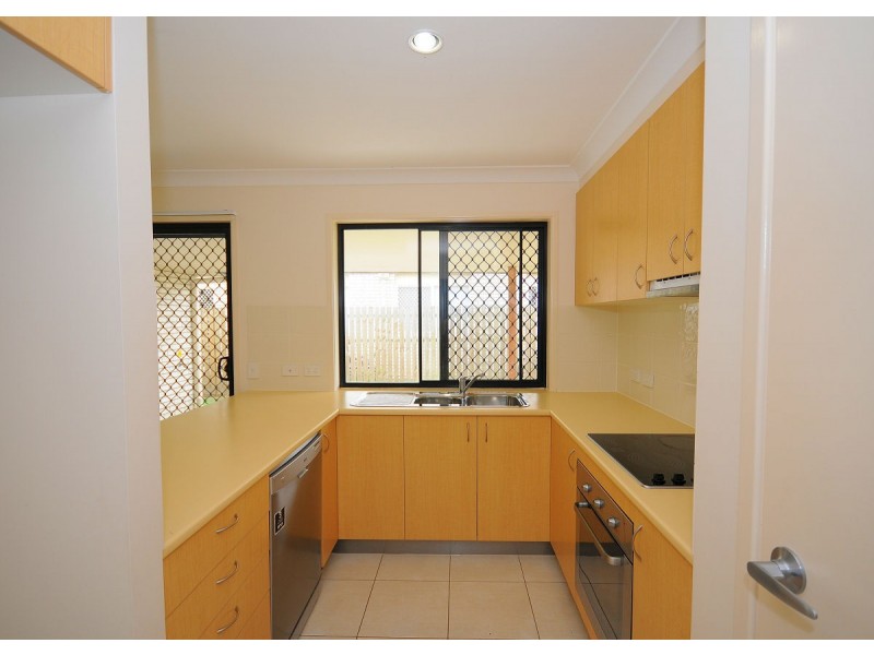 86 Endeavour Way, Eli Waters QLD 4655