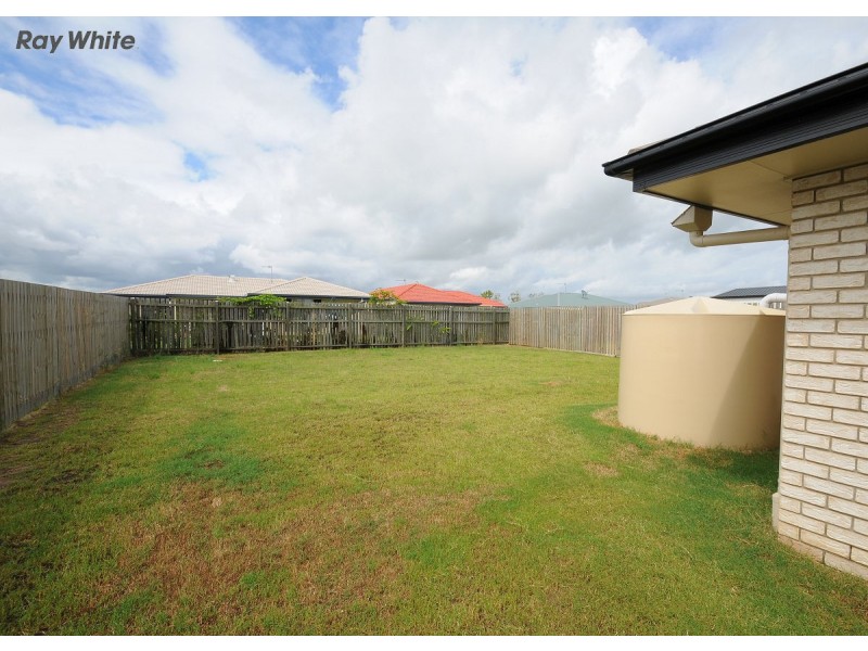 86 Endeavour Way, Eli Waters QLD 4655