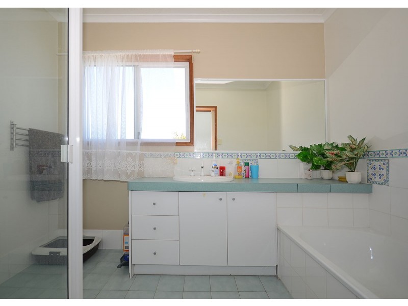 3 Greta Court, Urangan QLD 4655