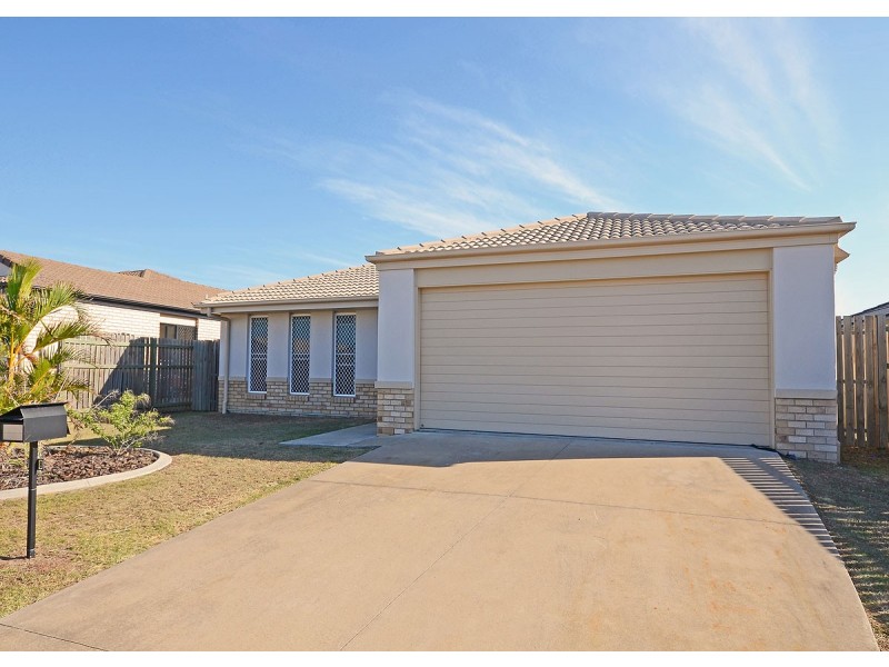 88 Endeavour Way, Eli Waters QLD 4655