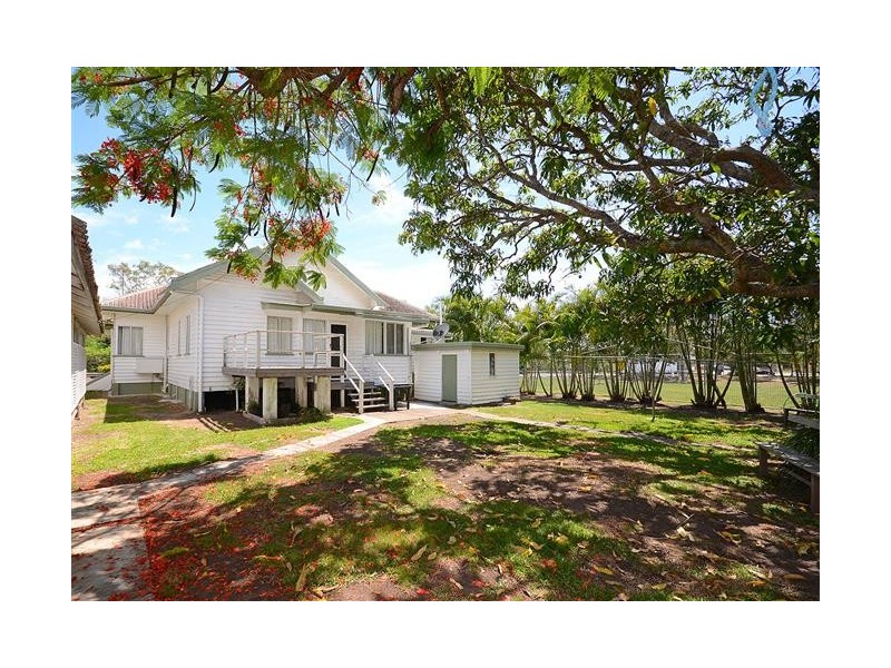 2 Charles Street, Pialba QLD 4655