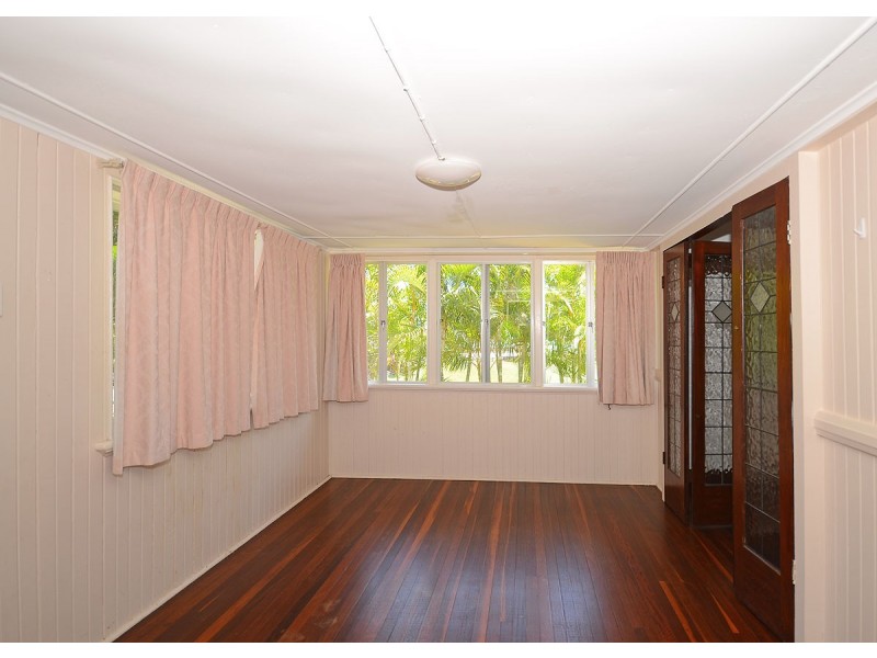 2 Charles Street, Pialba QLD 4655