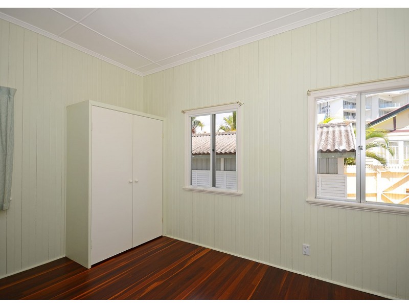 2 Charles Street, Pialba QLD 4655