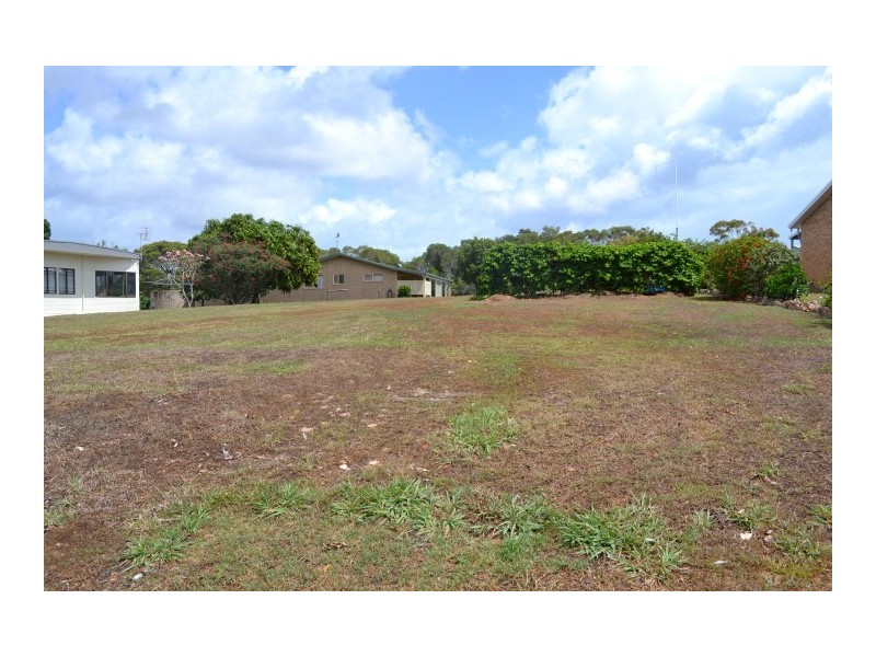 6 Pacific Drive, Booral QLD 4655