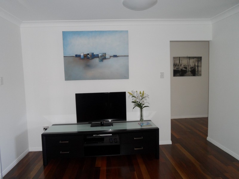 36 Hibiscus Street, Urangan QLD 4655