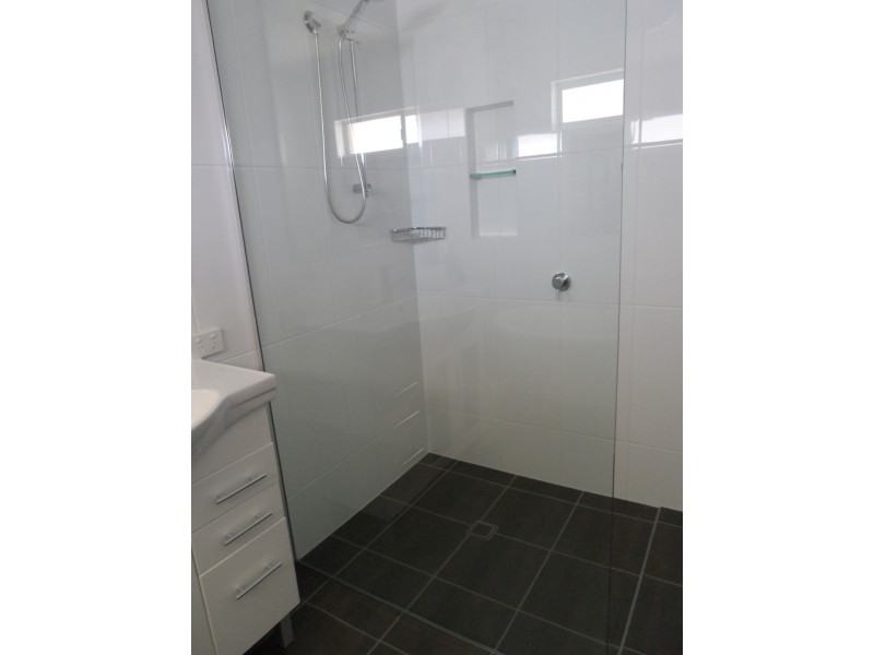 36 Hibiscus Street, Urangan QLD 4655