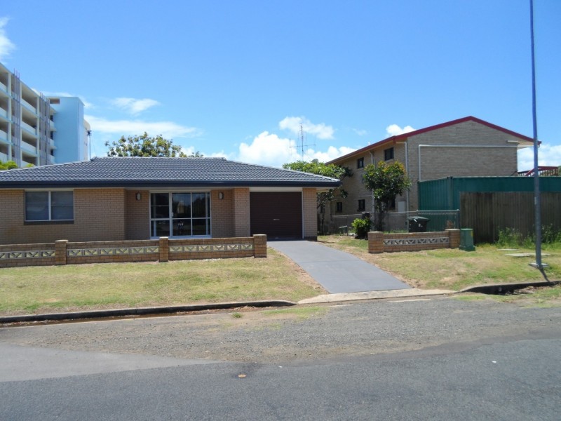 36 Hibiscus Street, Urangan QLD 4655