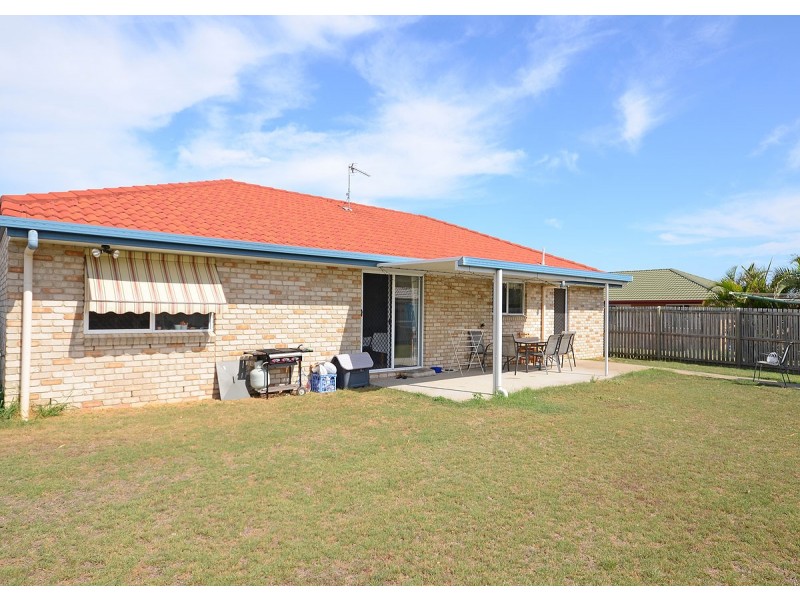 24 Sharyn Court, Point Vernon QLD 4655