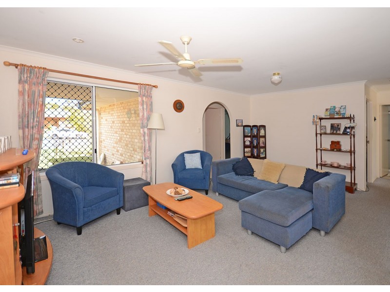 24 Sharyn Court, Point Vernon QLD 4655