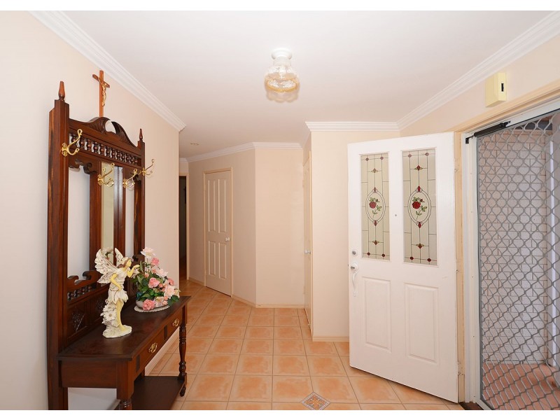 106 Long Street, Point Vernon QLD 4655