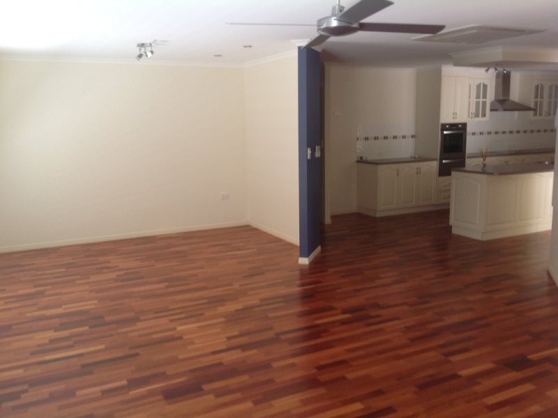 14 AVERY CRT, Dundowran QLD 4655