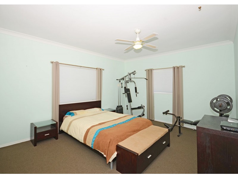 34 Bluewater Drive, Booral QLD 4655