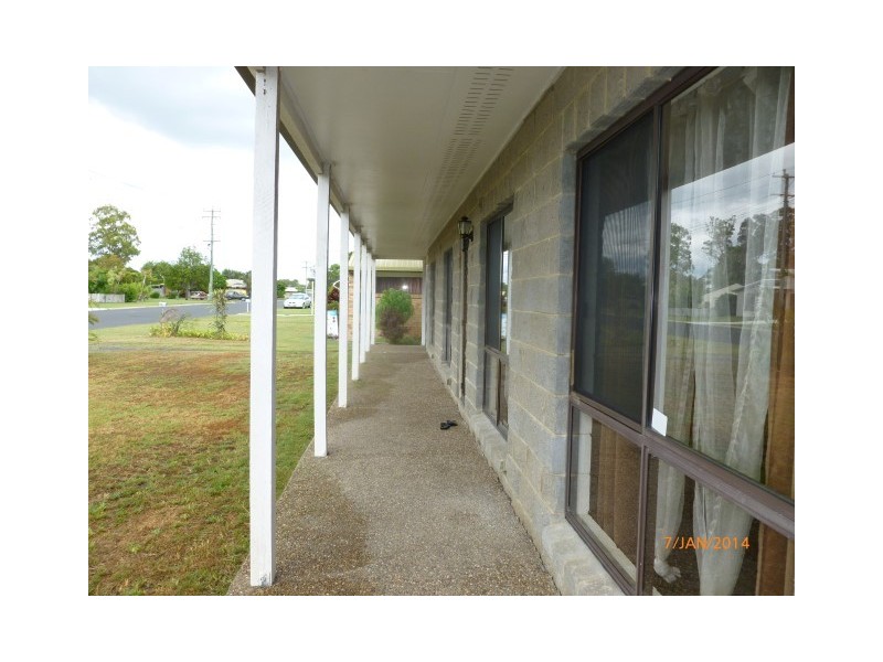 19 Desmond Ave, Toogoom QLD 4655