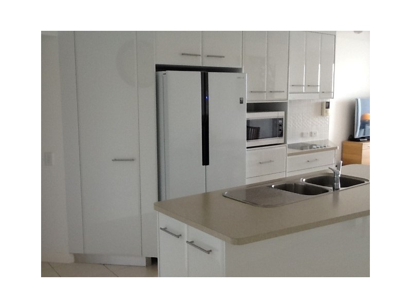 402/239 ESPLANADE, Pialba QLD 4655