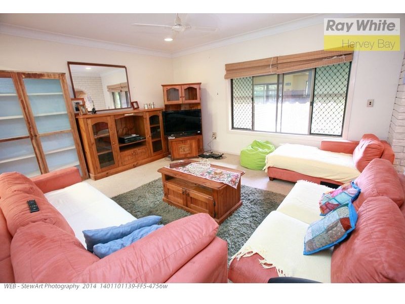 22 Richard Street, Urangan QLD 4655